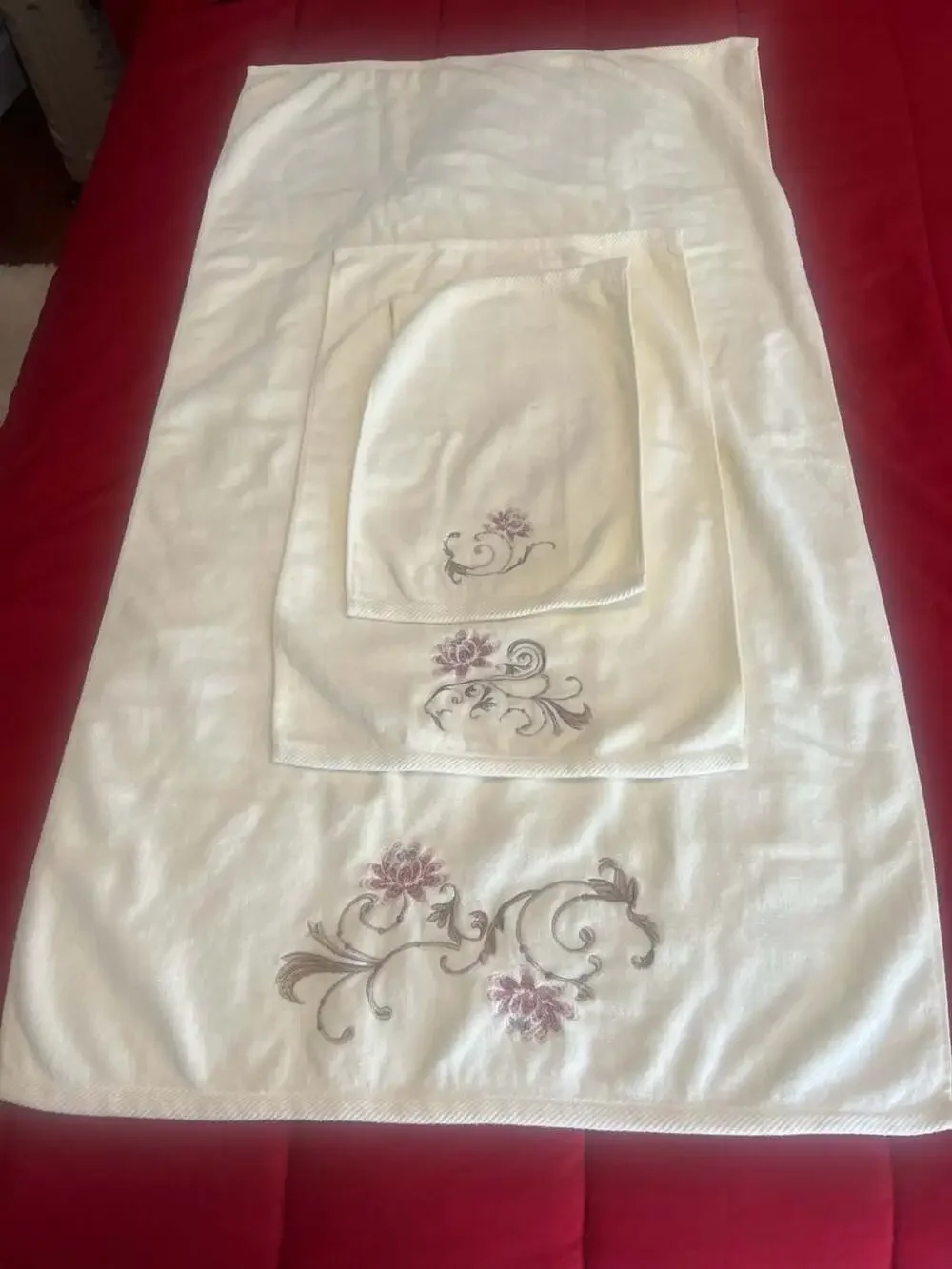 Croscill Home 3-Piece Embroidered Floral Scroll Towel Set - White, Mauve & Tan